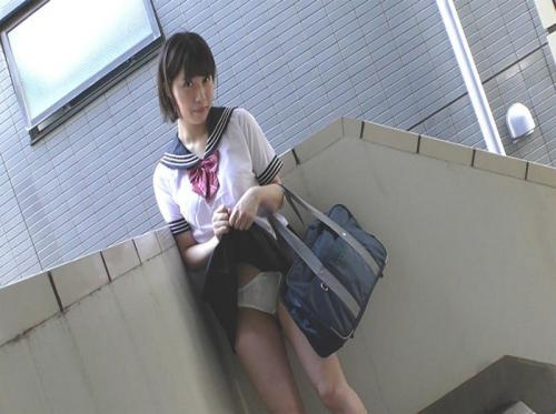 Kecabulan ekstrim dari siswa SMA Nozomi Ishihara